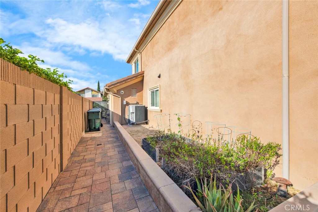 11582 Aquamarine Circle