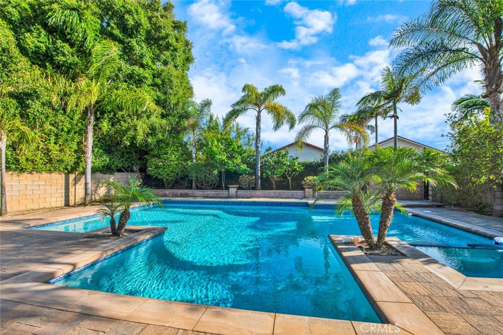 11582 Aquamarine Circle