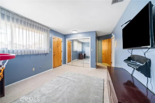 1601 W Kildare Street