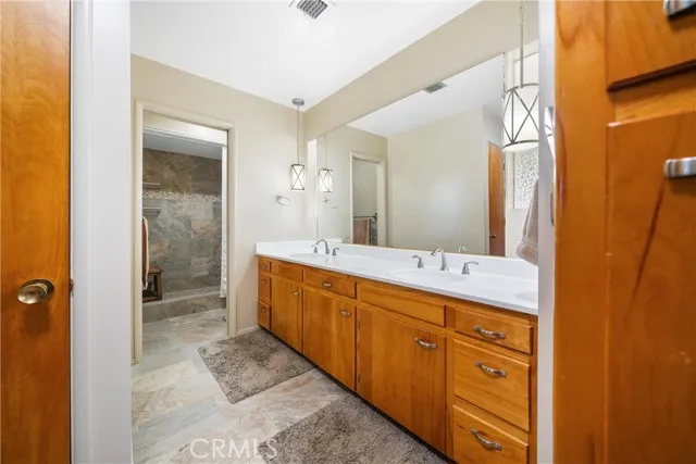 1601 W Kildare Street