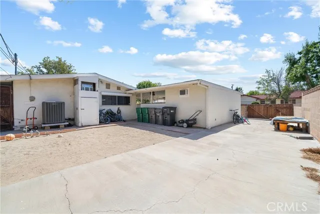 1601 W Kildare Street