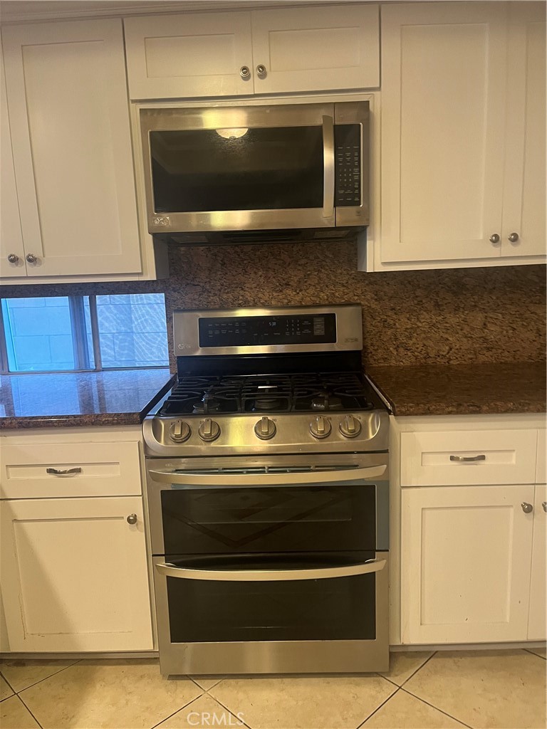 11052 Blue Allium Avenue