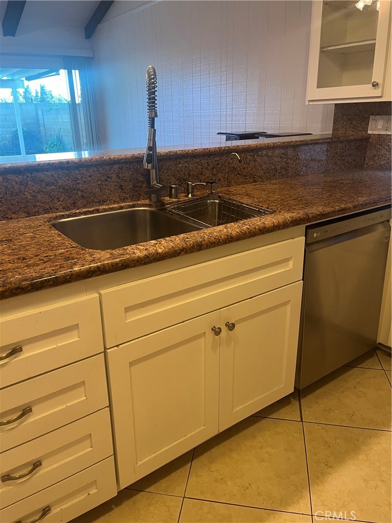 11052 Blue Allium Avenue