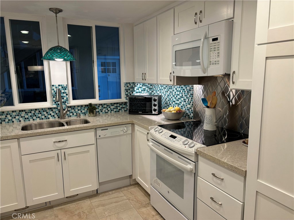 126 Avenida Majorca A