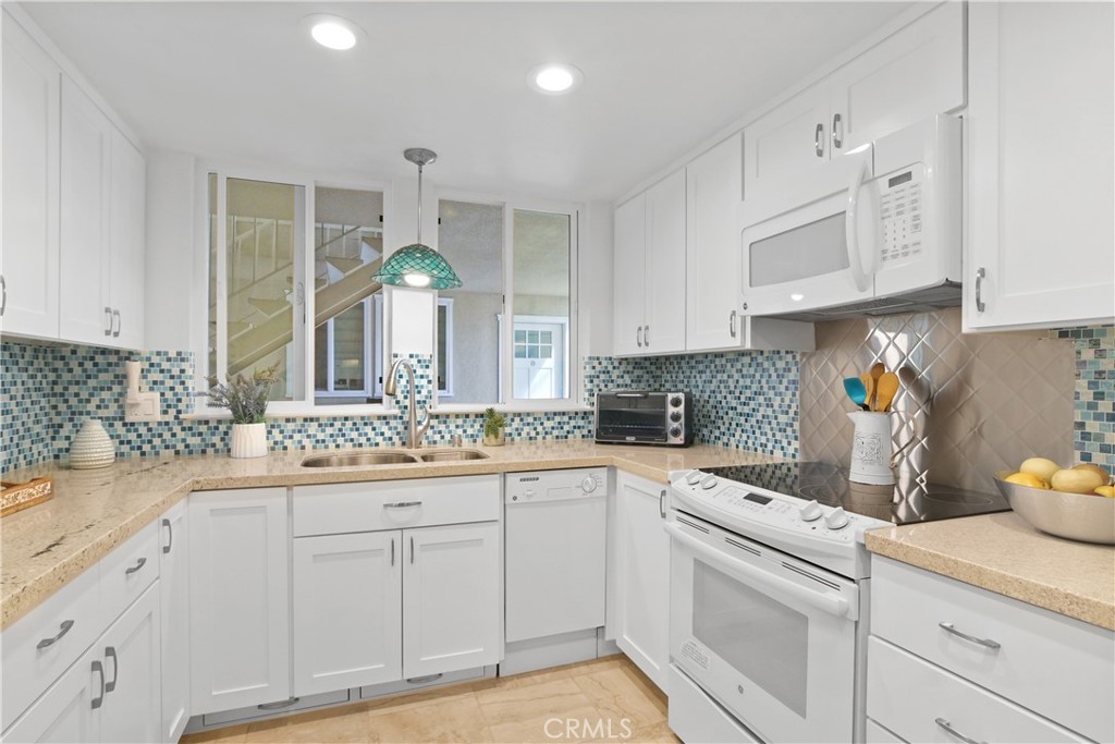 126 Avenida Majorca A