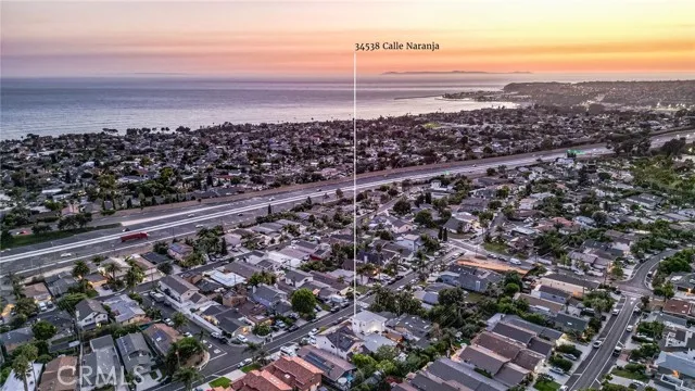 34538 Calle Naranja