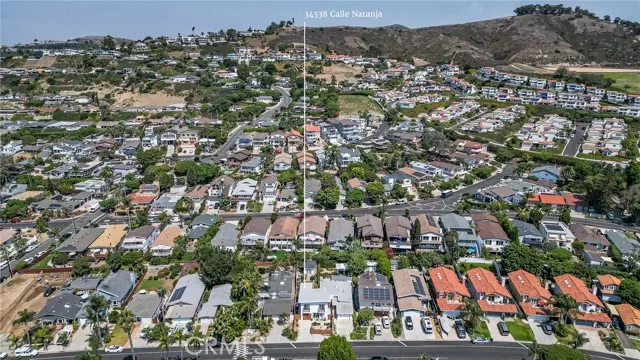 34538 Calle Naranja