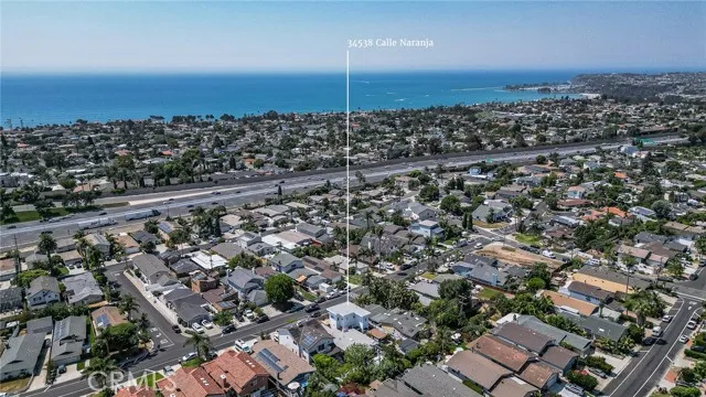 34538 Calle Naranja