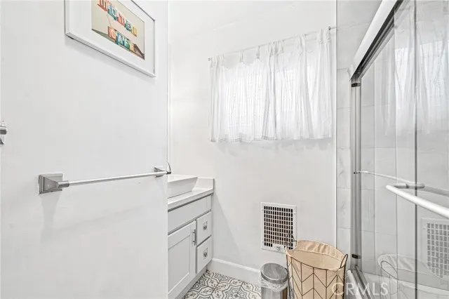 34538 Calle Naranja