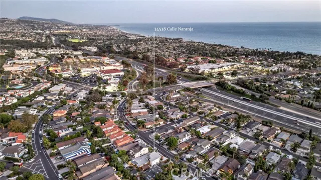34538 Calle Naranja