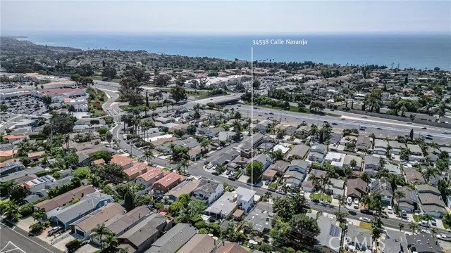 34538 Calle Naranja