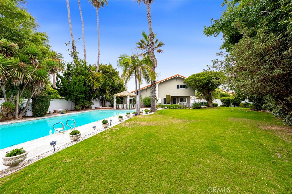 17850 Winterberry Street