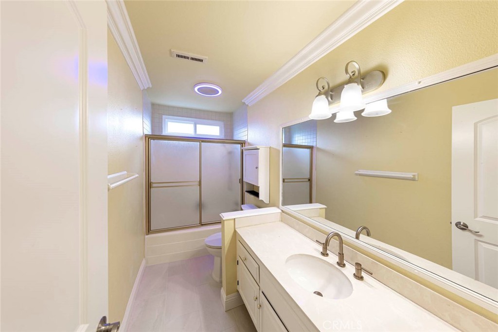 17850 Winterberry Street