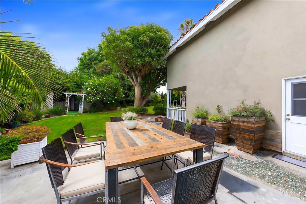 17850 Winterberry Street