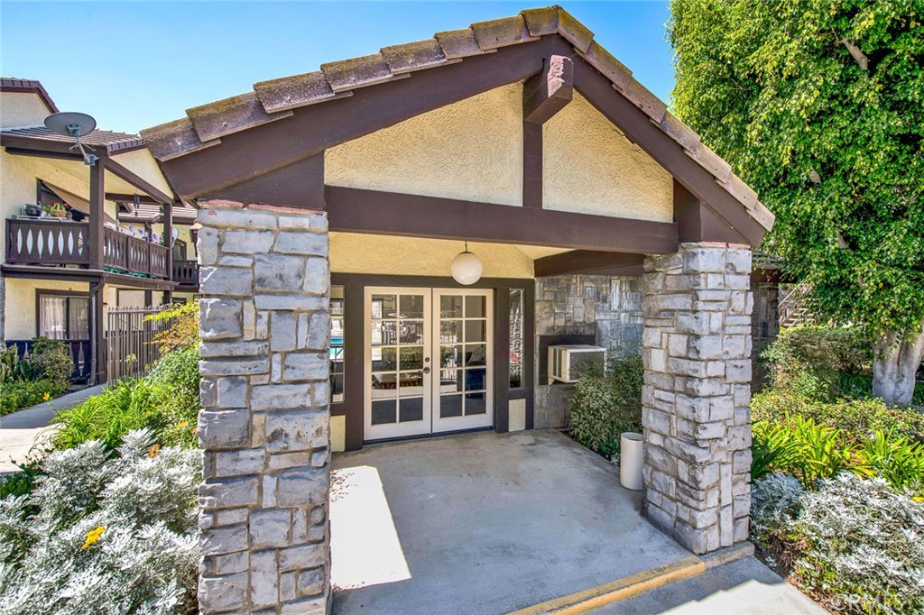 12409 Rock Springs Court