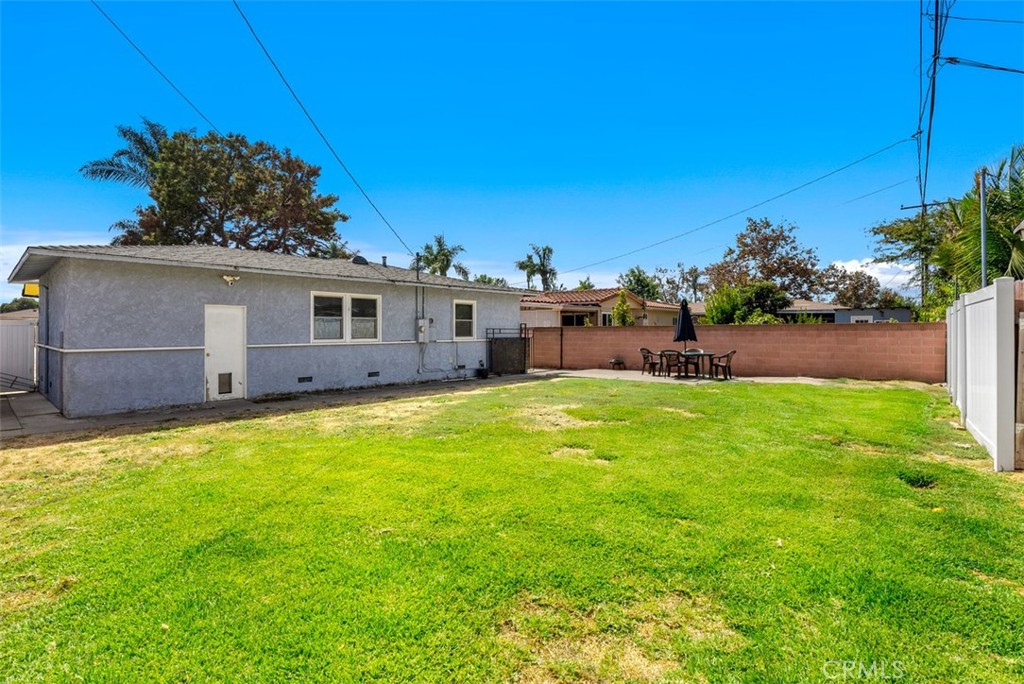 1035 W Saint Andrew Place