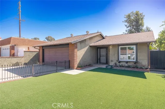 1806 Jennifer Place
