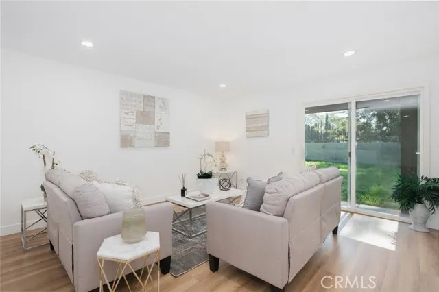1806 Jennifer Place
