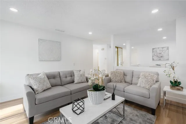 1806 Jennifer Place