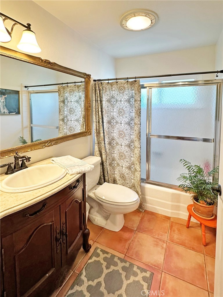 18659 Las Flores Street