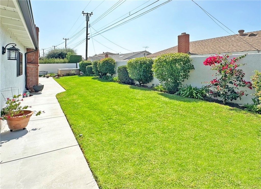 18659 Las Flores Street