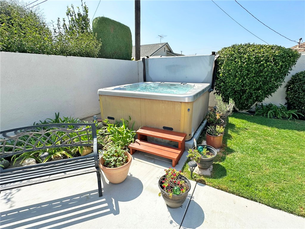 18659 Las Flores Street