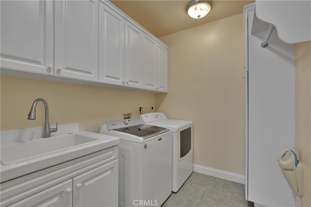 6932 Livingston Drive