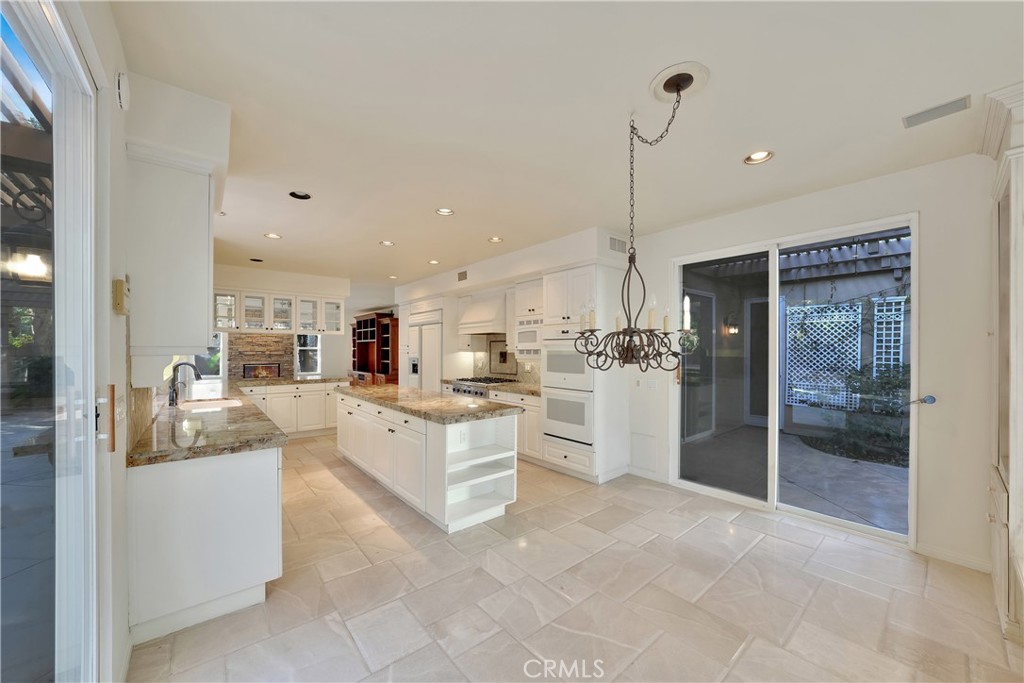 6932 Livingston Drive