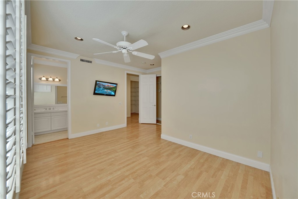 6932 Livingston Drive