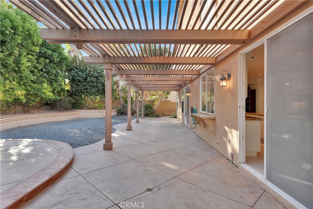 6932 Livingston Drive