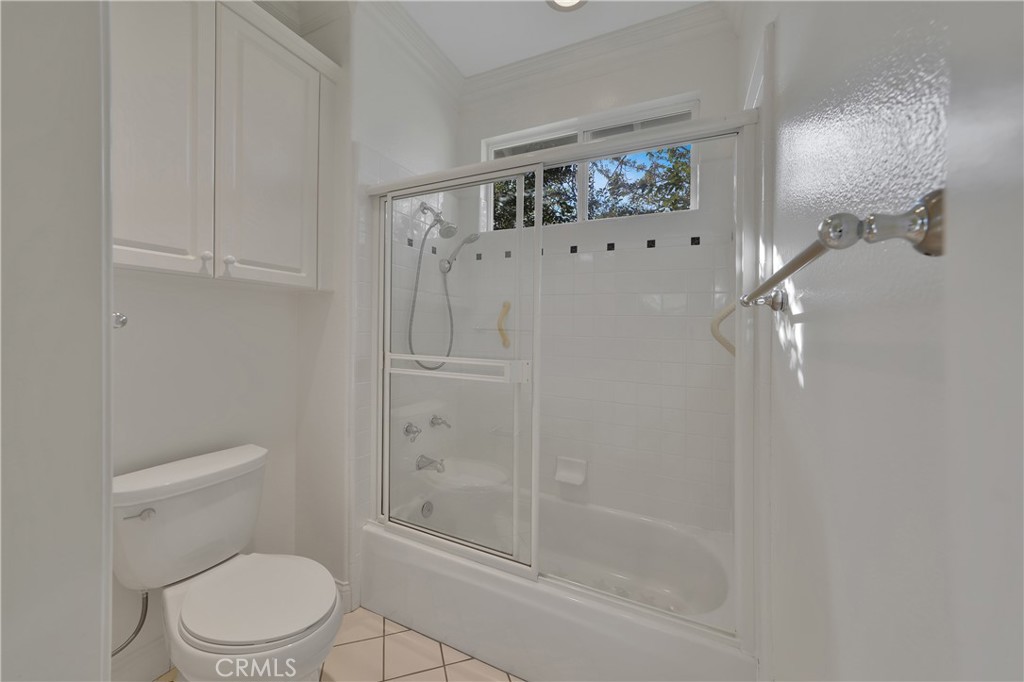 6932 Livingston Drive