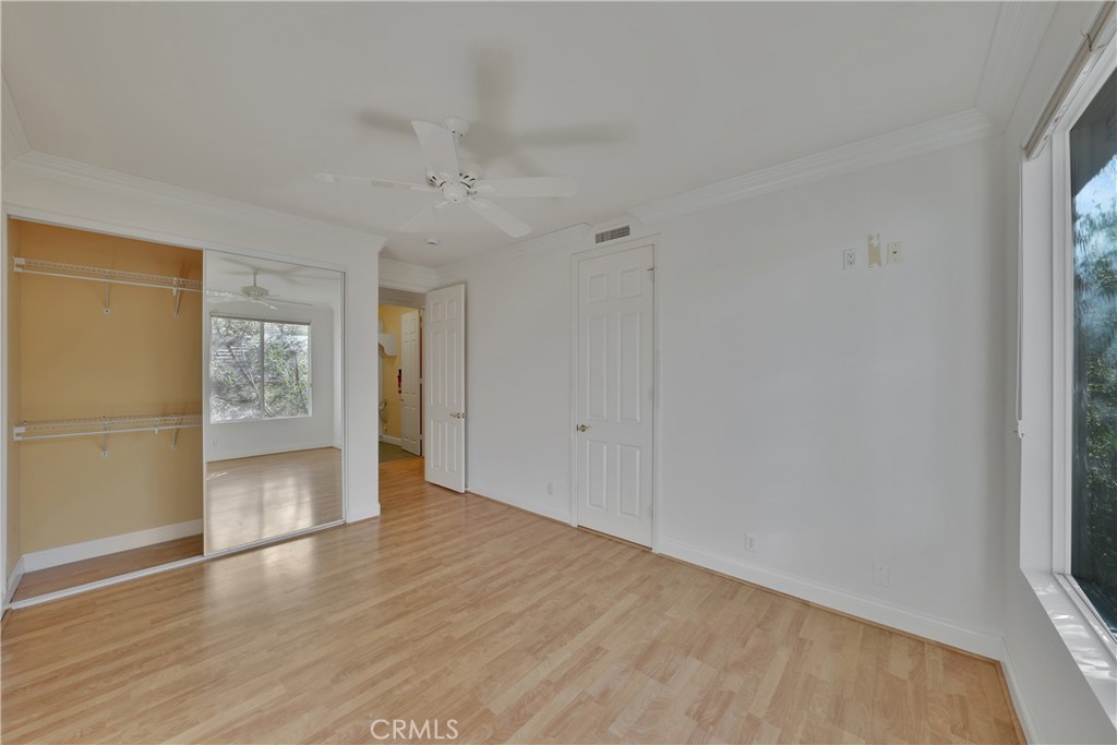 6932 Livingston Drive