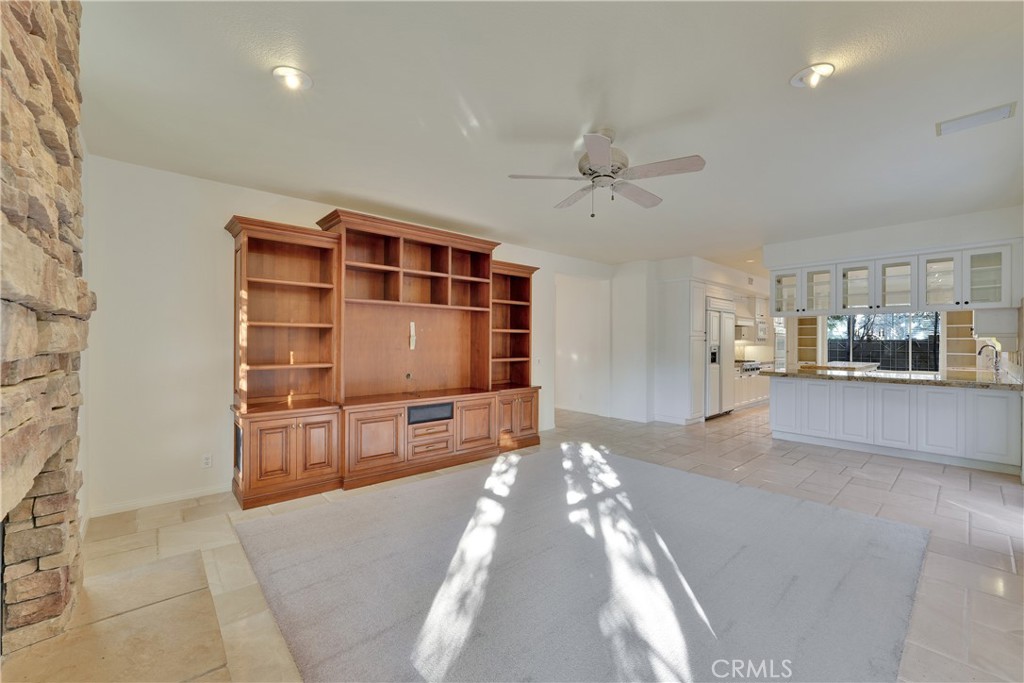 6932 Livingston Drive