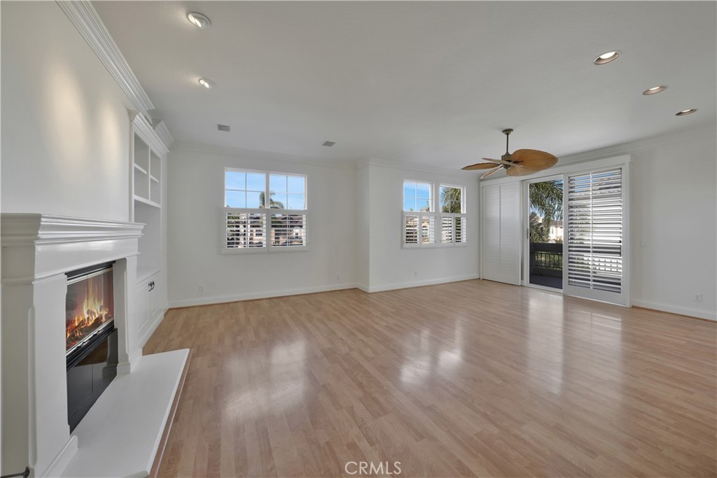 6932 Livingston Drive