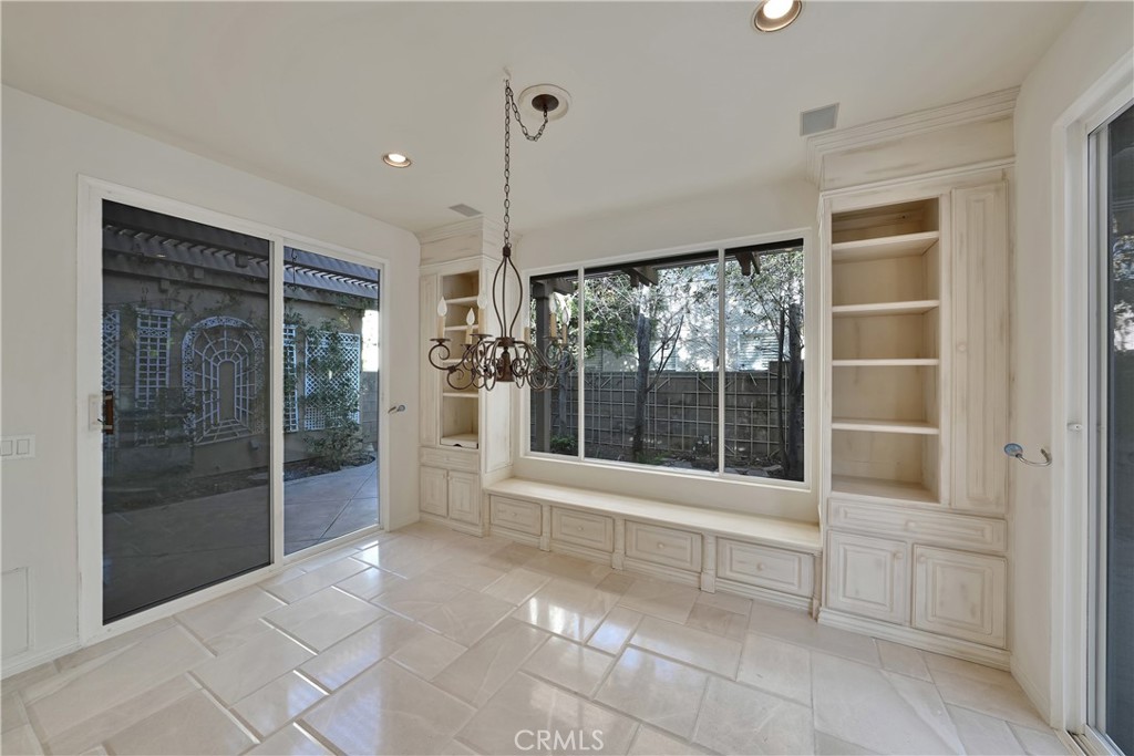 6932 Livingston Drive