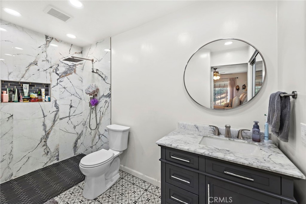 8004 E Snapdragon Lane