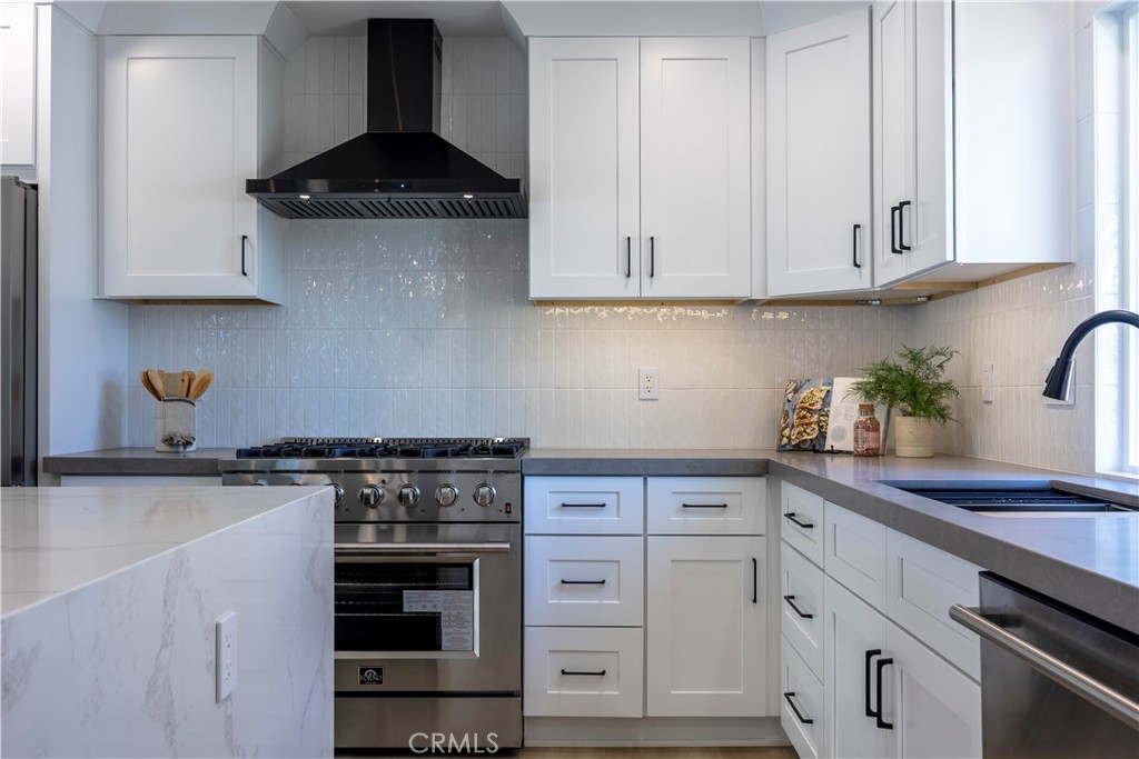 15271 Yorkshire Lane