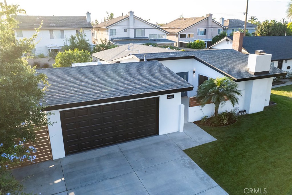 15271 Yorkshire Lane