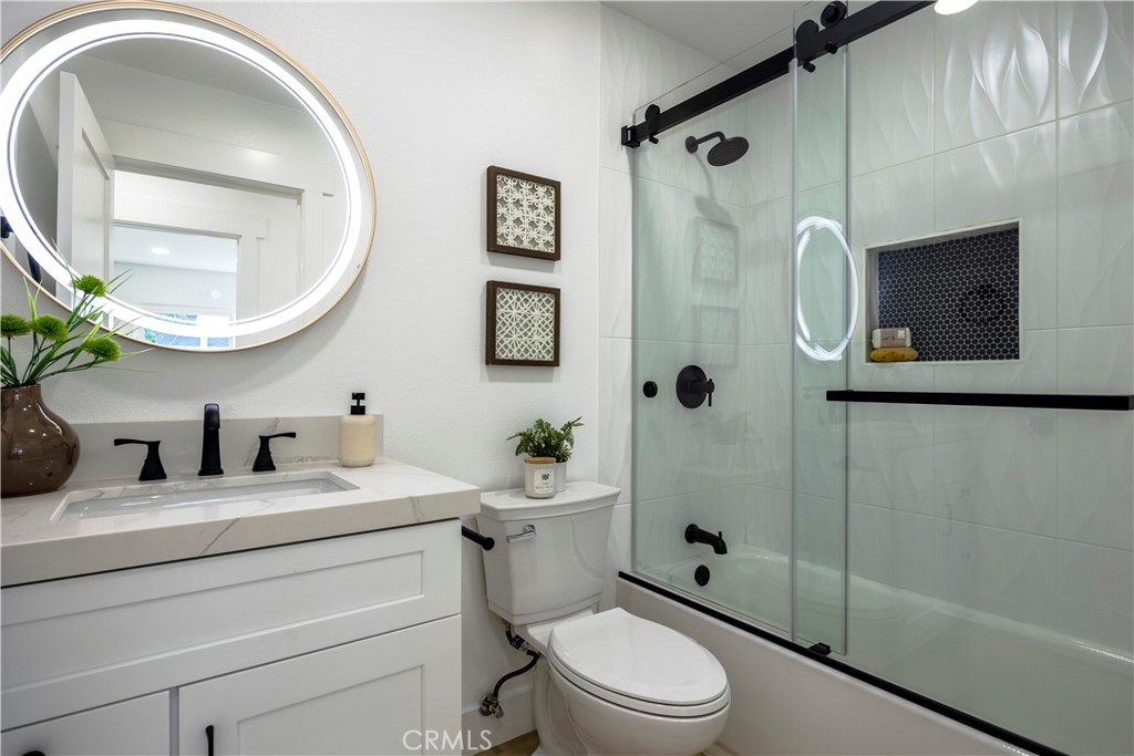 15271 Yorkshire Lane