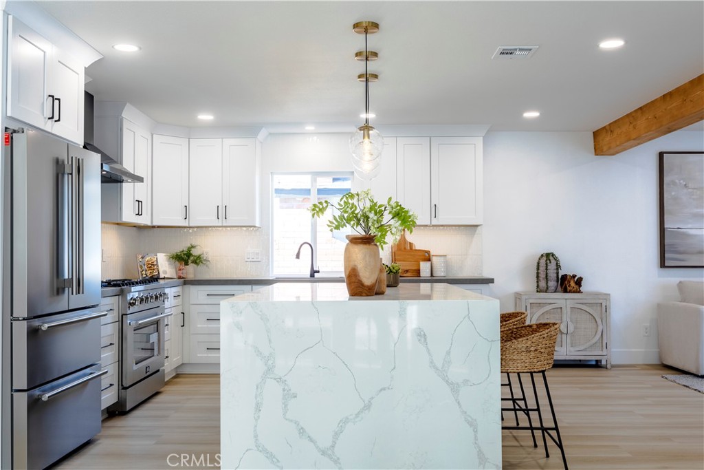 15271 Yorkshire Lane