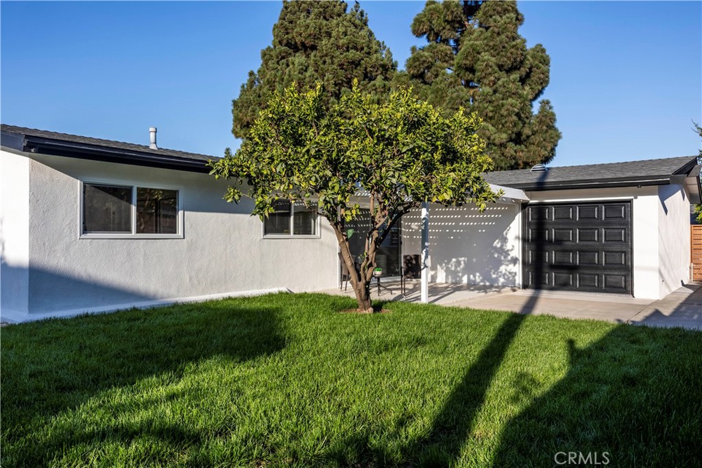 15271 Yorkshire Lane