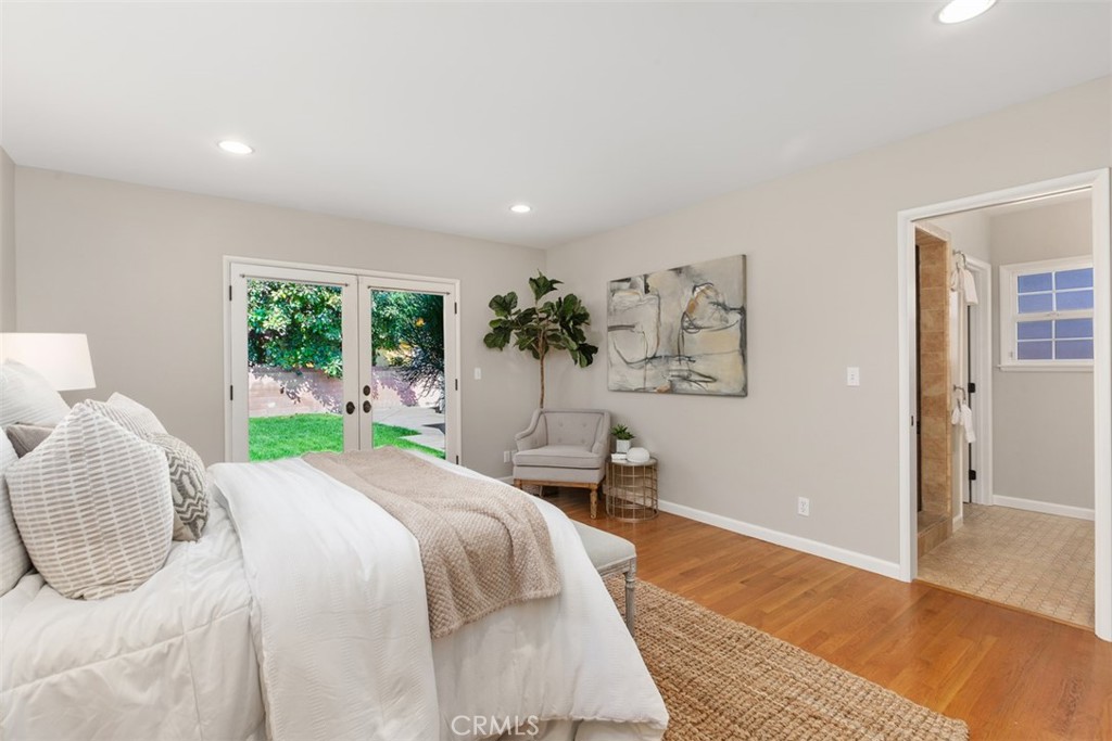 6125 Yearling Street