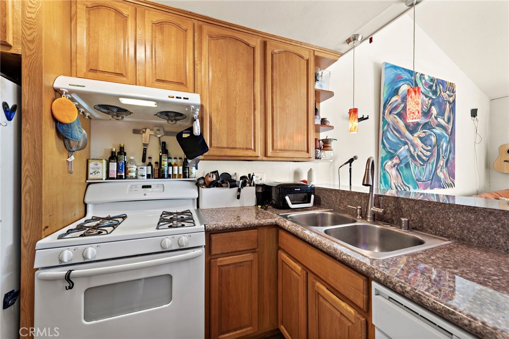 700 W La Veta Avenue Unit O18