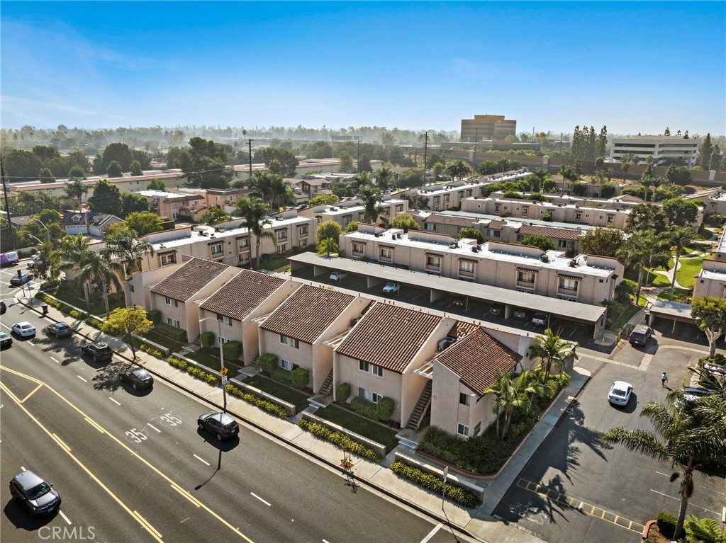 700 W La Veta Avenue Unit O18