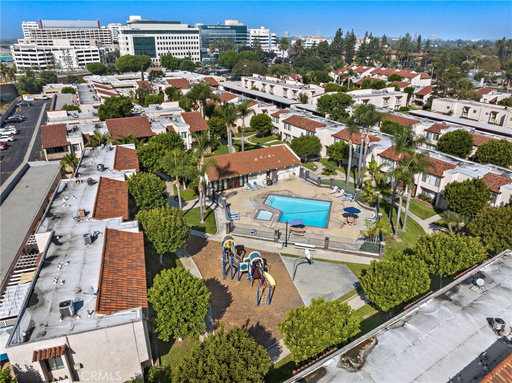 700 W La Veta Avenue Unit O18