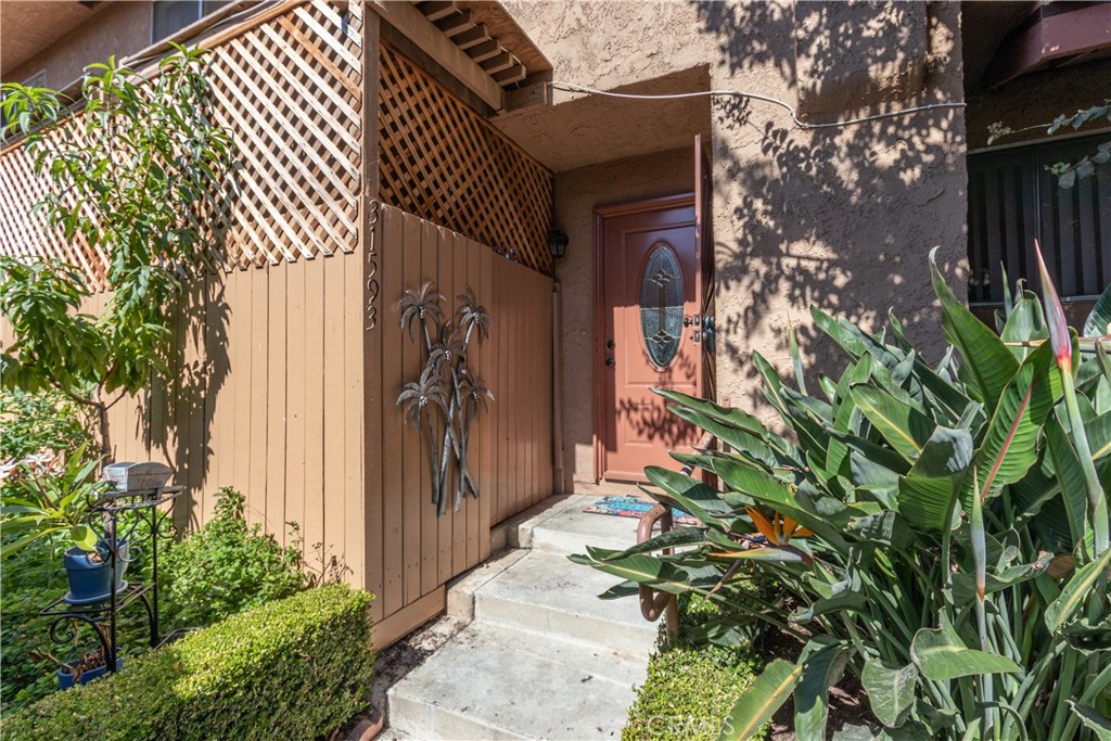 31593 Los Rios Street 77