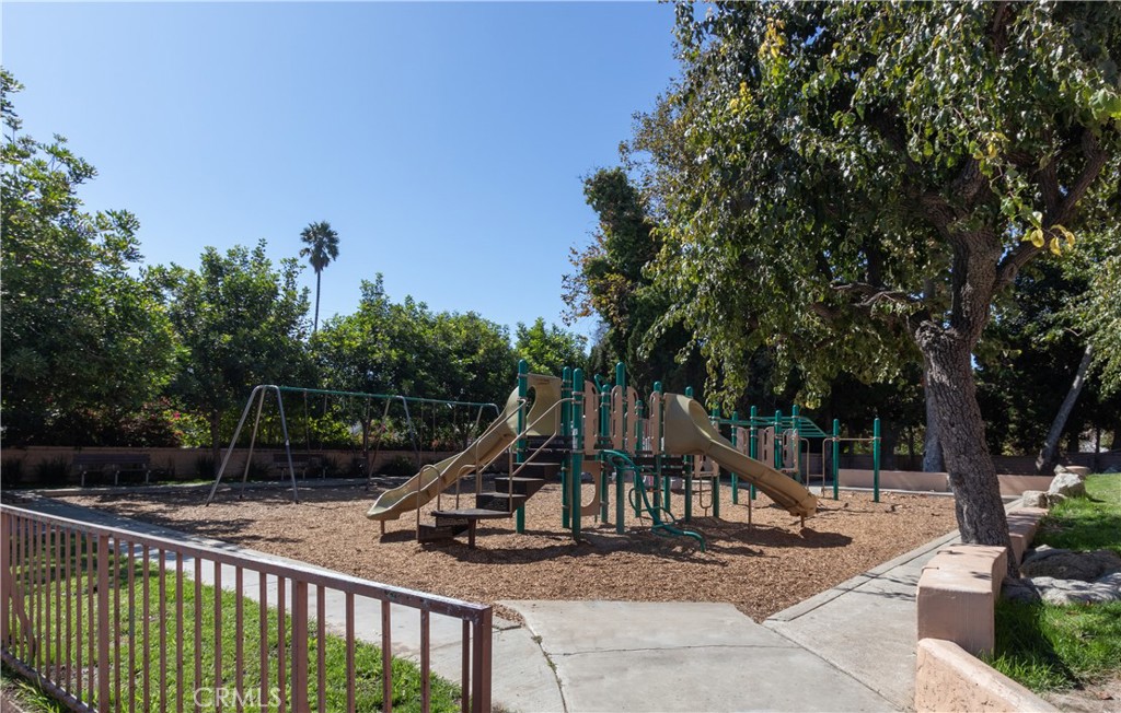 31593 Los Rios Street 77