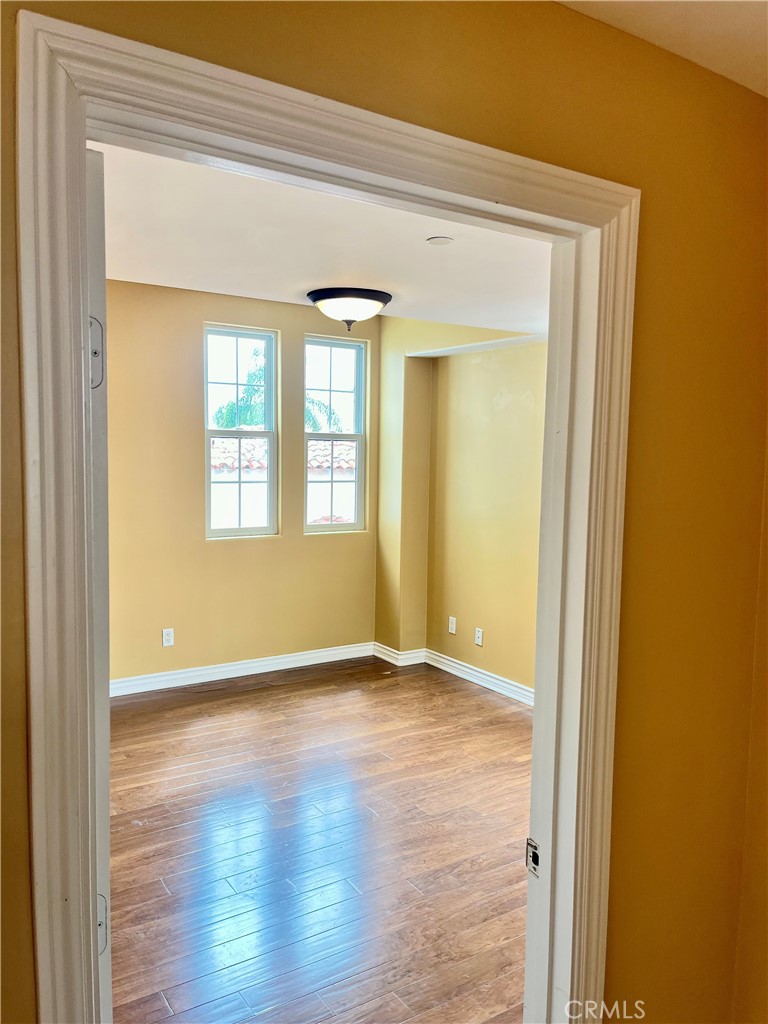 244 Avenida Granada B