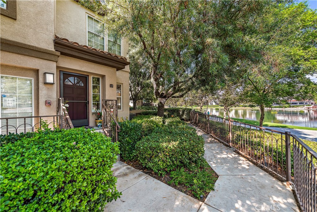 115 Montana Del Lago Drive