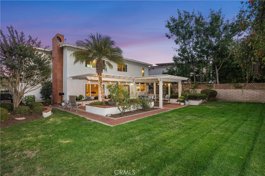 24631 Via San Fernando